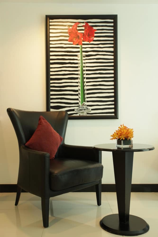 nova suites pattaya by compass hospitality