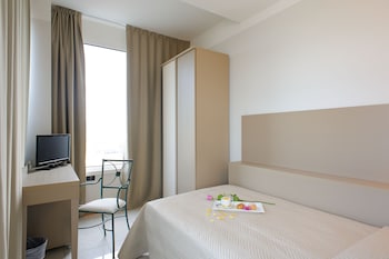 hotel cristallo riccione