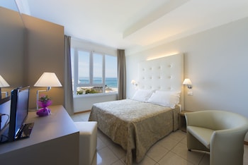 hotel cristallo riccione