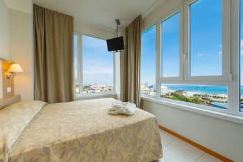 hotel cristallo riccione