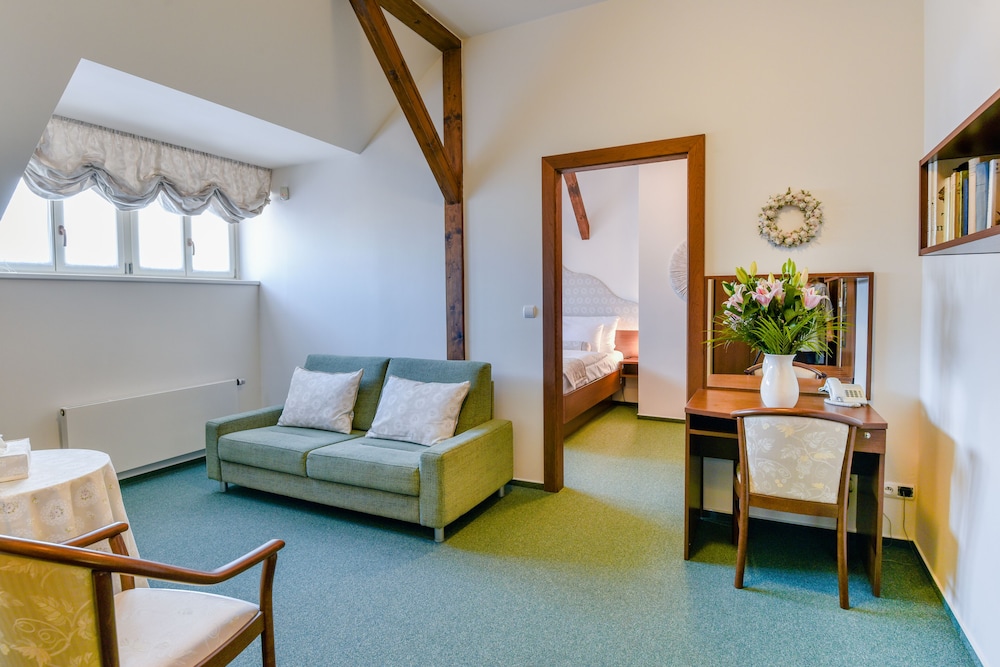 chateau hotel liblice