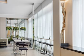 ac hotel st petersburg downtown