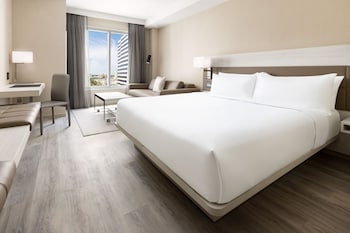 ac hotel st petersburg downtown