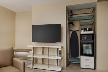 ac hotel st petersburg downtown