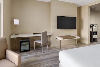 ac hotel st petersburg downtown