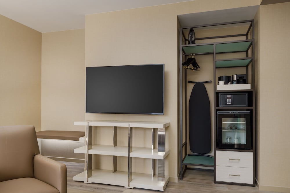 ac hotel st petersburg downtown