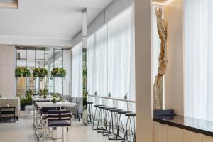 ac hotel st petersburg downtown