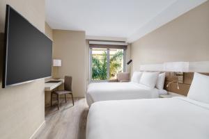 ac hotel st petersburg downtown