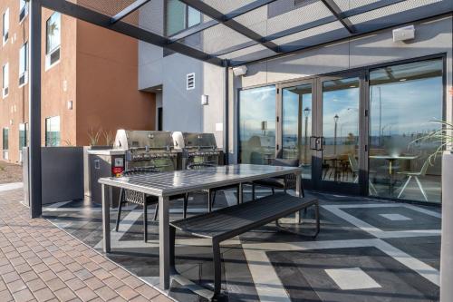 towneplace suites by marriott las vegas north i 15