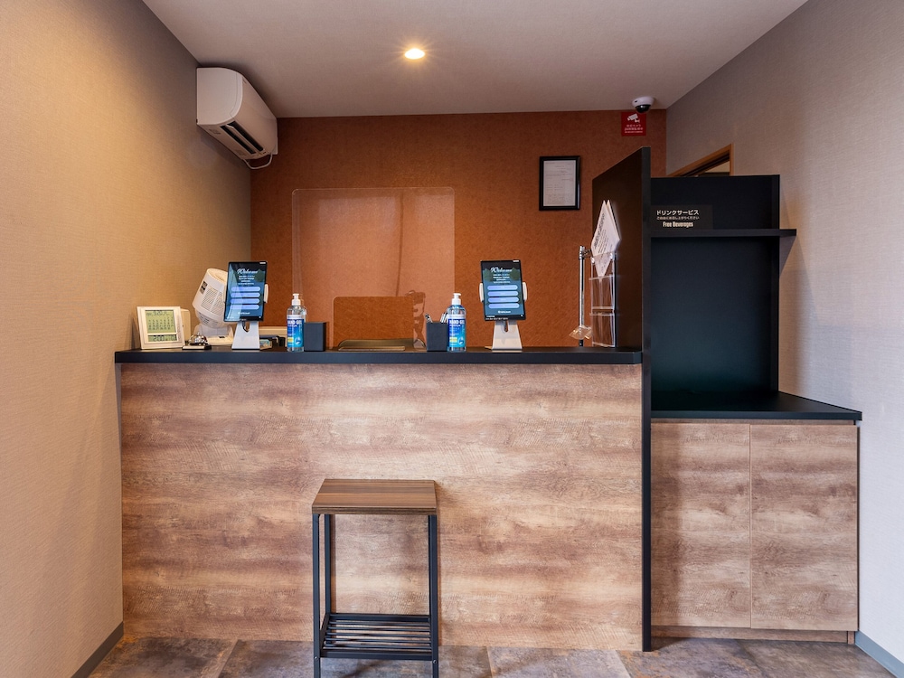 hotel r9 the yard buzen