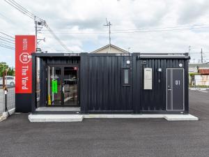 hotel r9 the yard buzen