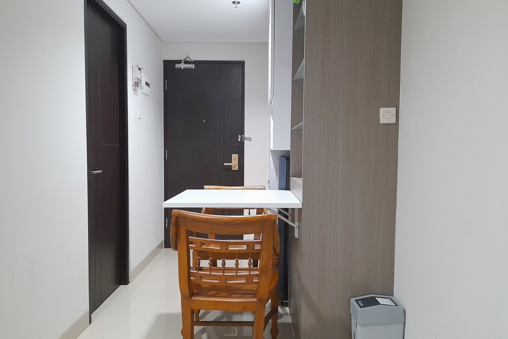 cozy studio room at patraland amarta apartment