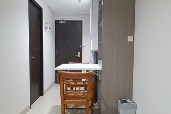 cozy studio room at patraland amarta apartment