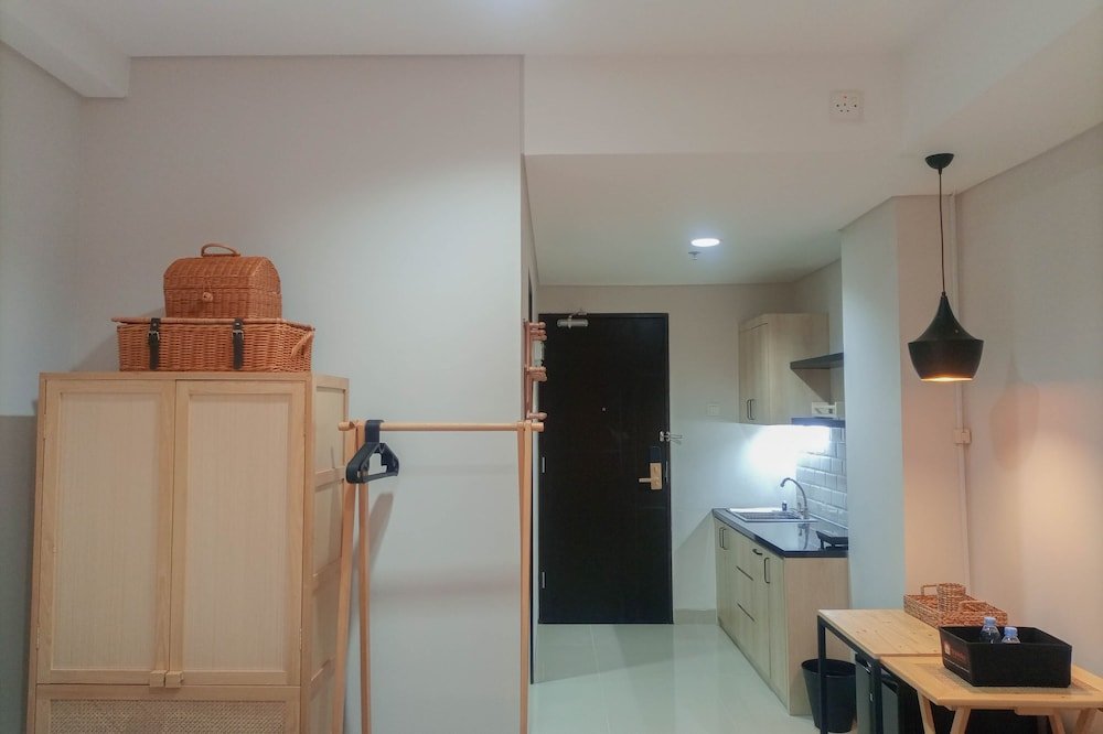 cozy studio room at patraland amarta apartment