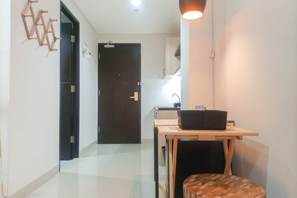 cozy studio room at patraland amarta apartment