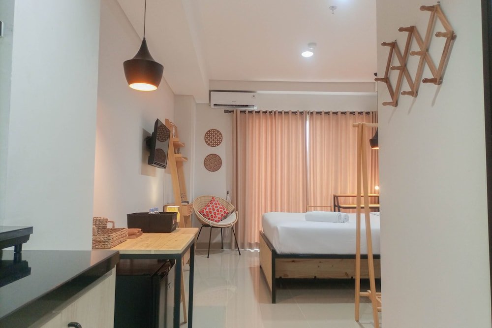 cozy studio room at patraland amarta apartment