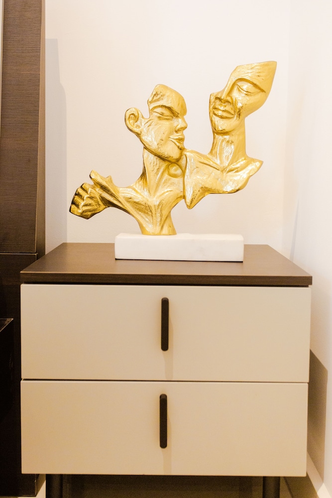 accra luxury apartments at the lennox