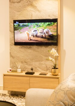 accra luxury apartments at the lennox