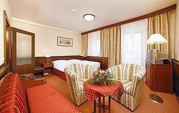 hotel zlata hvezda trebon