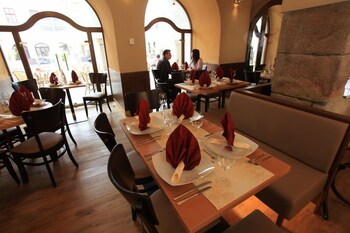 hotel zlata hvezda trebon