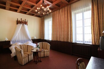 hotel zlata hvezda trebon