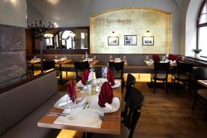 hotel zlata hvezda trebon