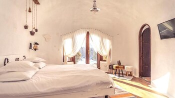 pensiunea dealul verde