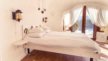 pensiunea dealul verde