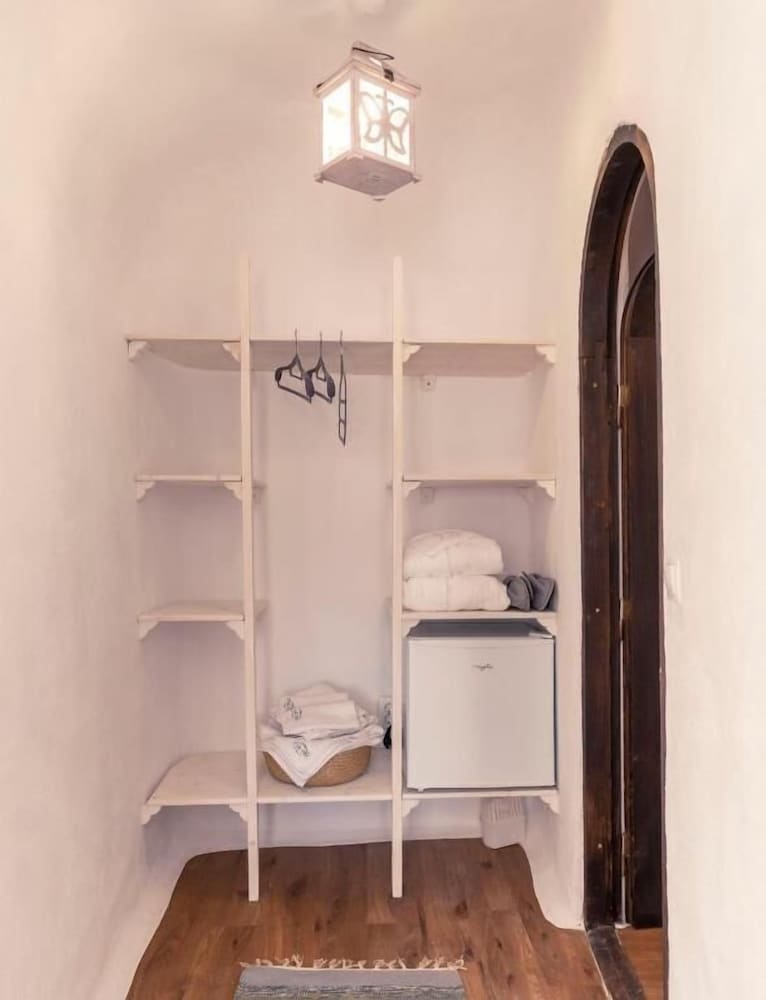 pensiunea dealul verde