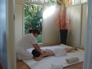 Lantana Resort Hotel & Apartments,,4 star