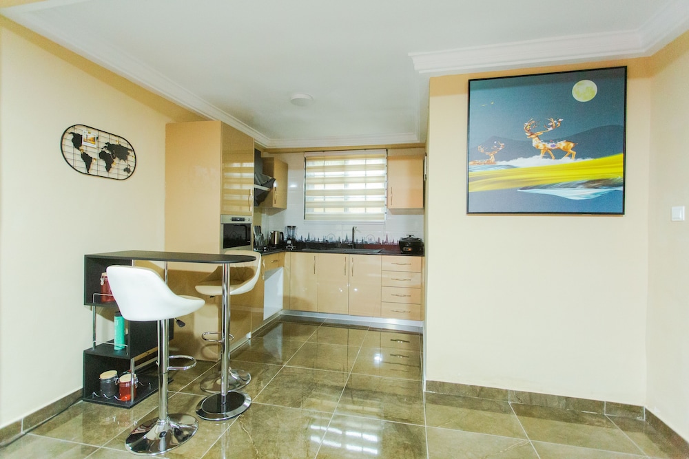 accra luxury apartments at achimota