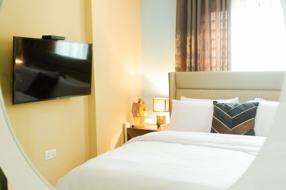 accra luxury apartments at achimota