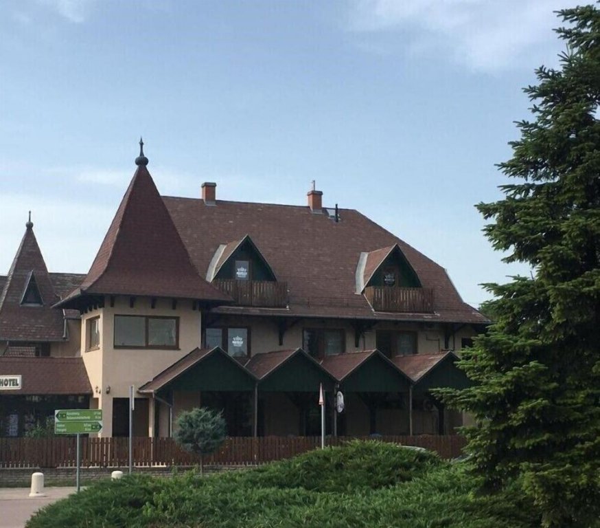 fenyves hotel