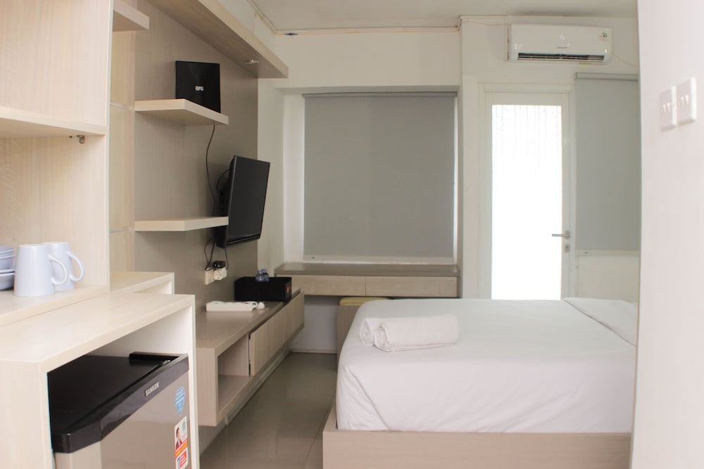 cozy and simply studio at grand sentraland karawang apartment