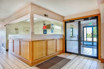 motel 6 jeffersonville in louisville