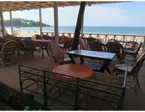 la paradise resorts