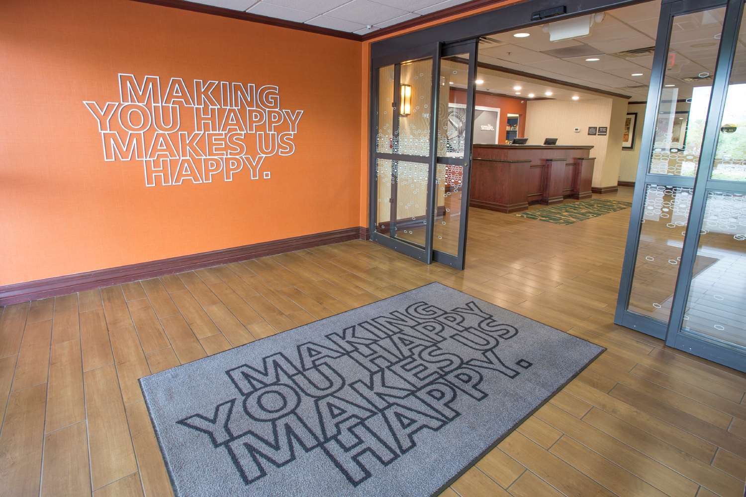 hampton inn and suites cincinnati union center