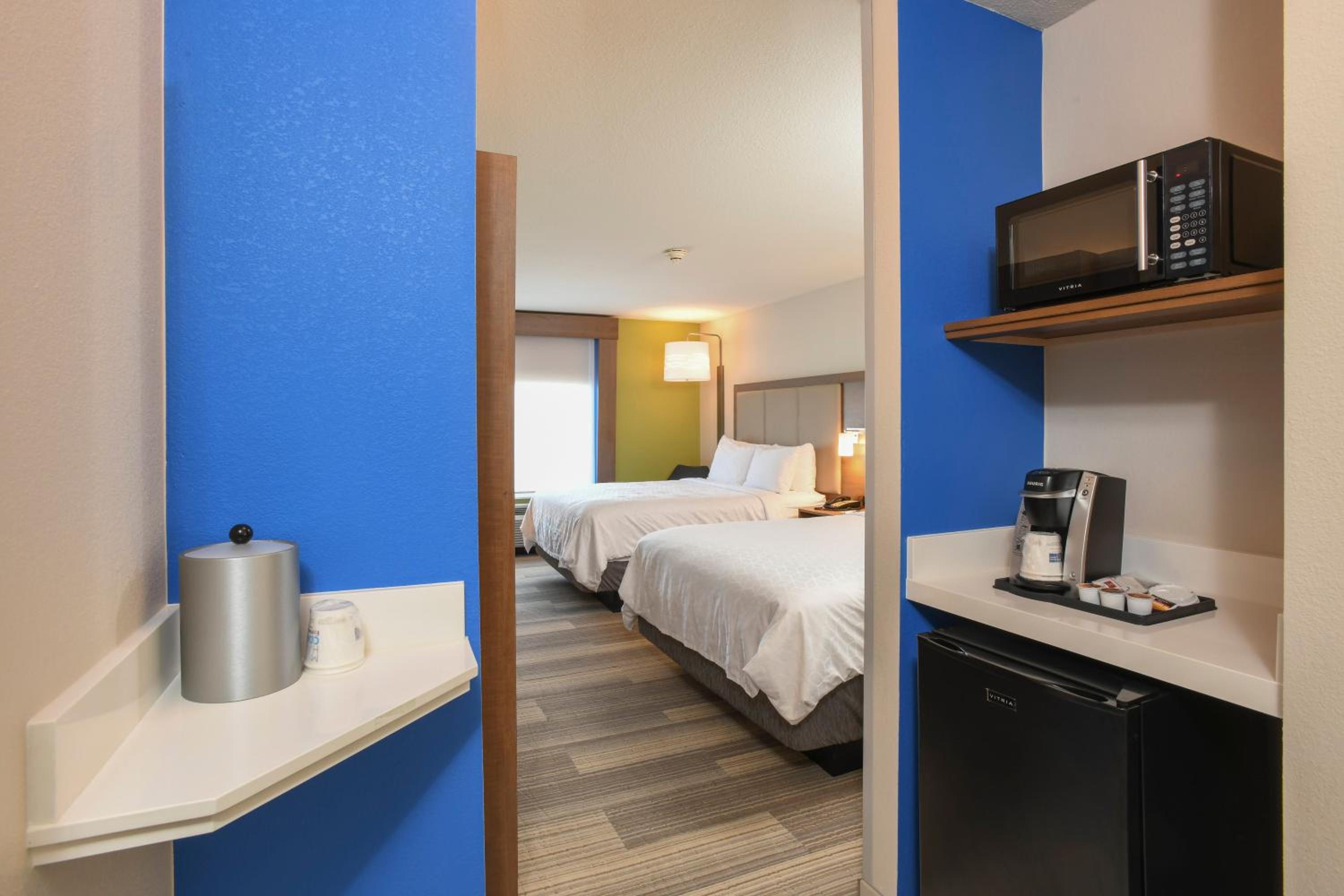 holiday inn express hotel and suites richwood cincinnati south by ihg
