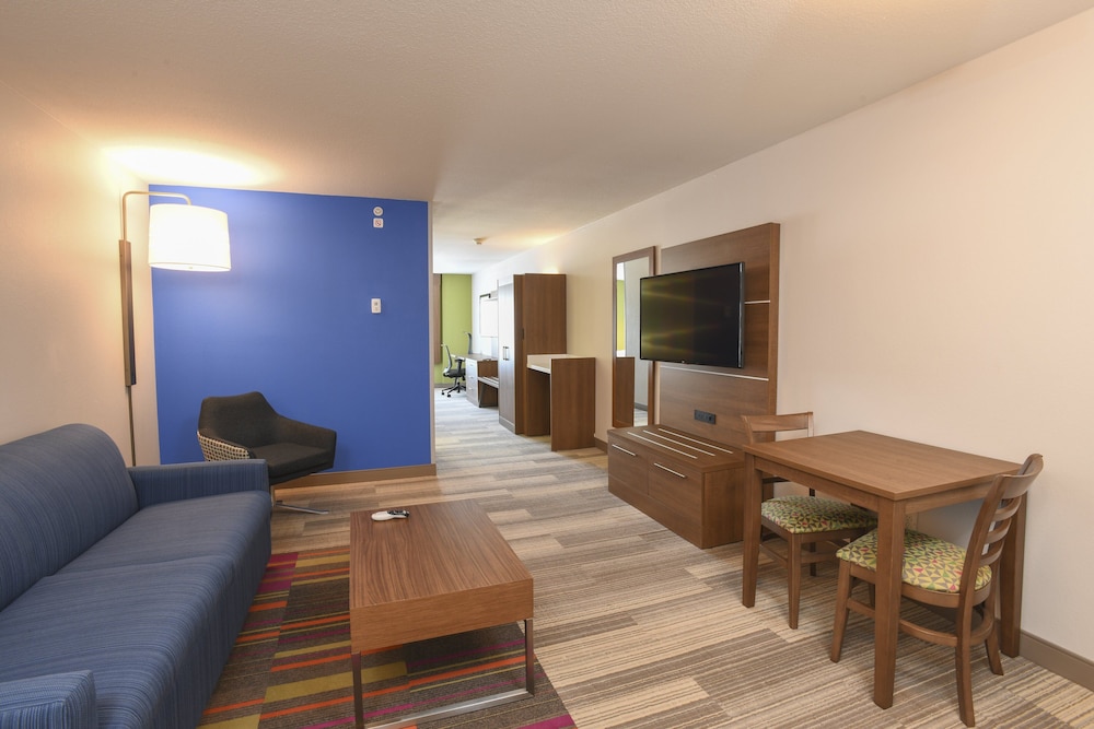 holiday inn express hotel and suites richwood cincinnati south by ihg