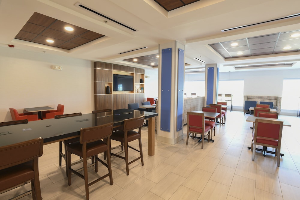 holiday inn express hotel and suites richwood cincinnati south by ihg