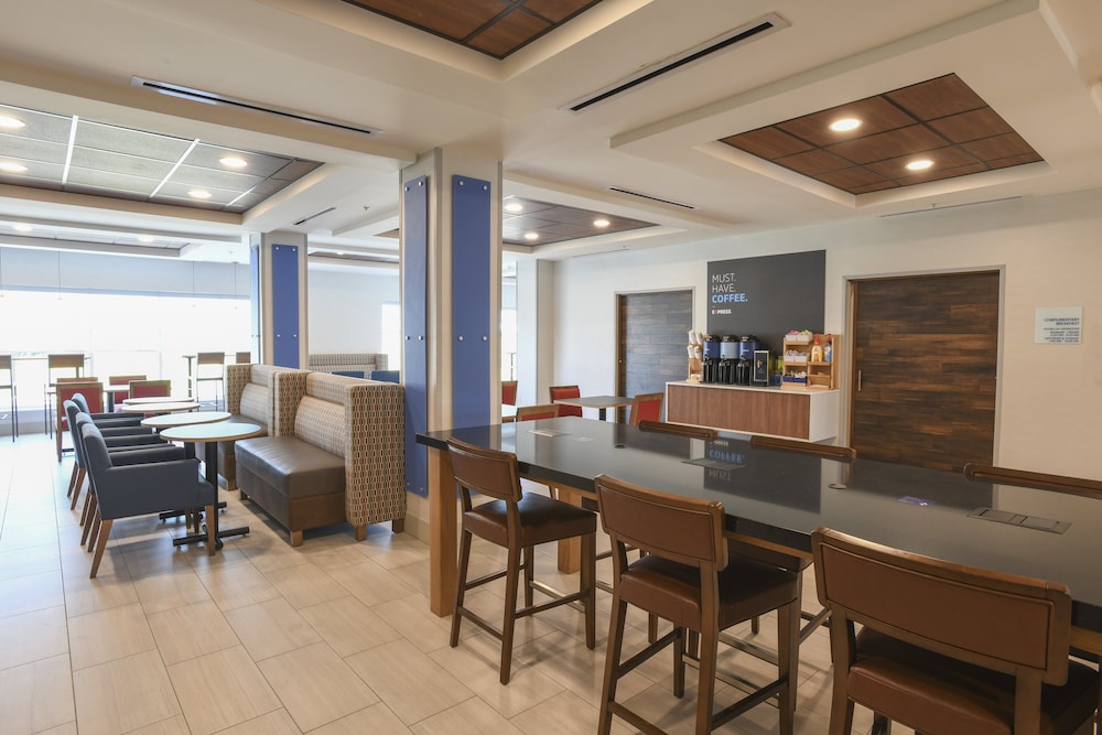 holiday inn express hotel and suites richwood cincinnati south by ihg