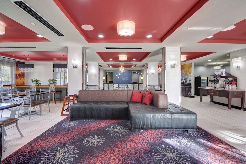 holiday inn express and suites oklahoma city north by ihg