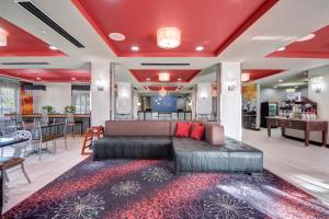 holiday inn express and suites oklahoma city north by ihg