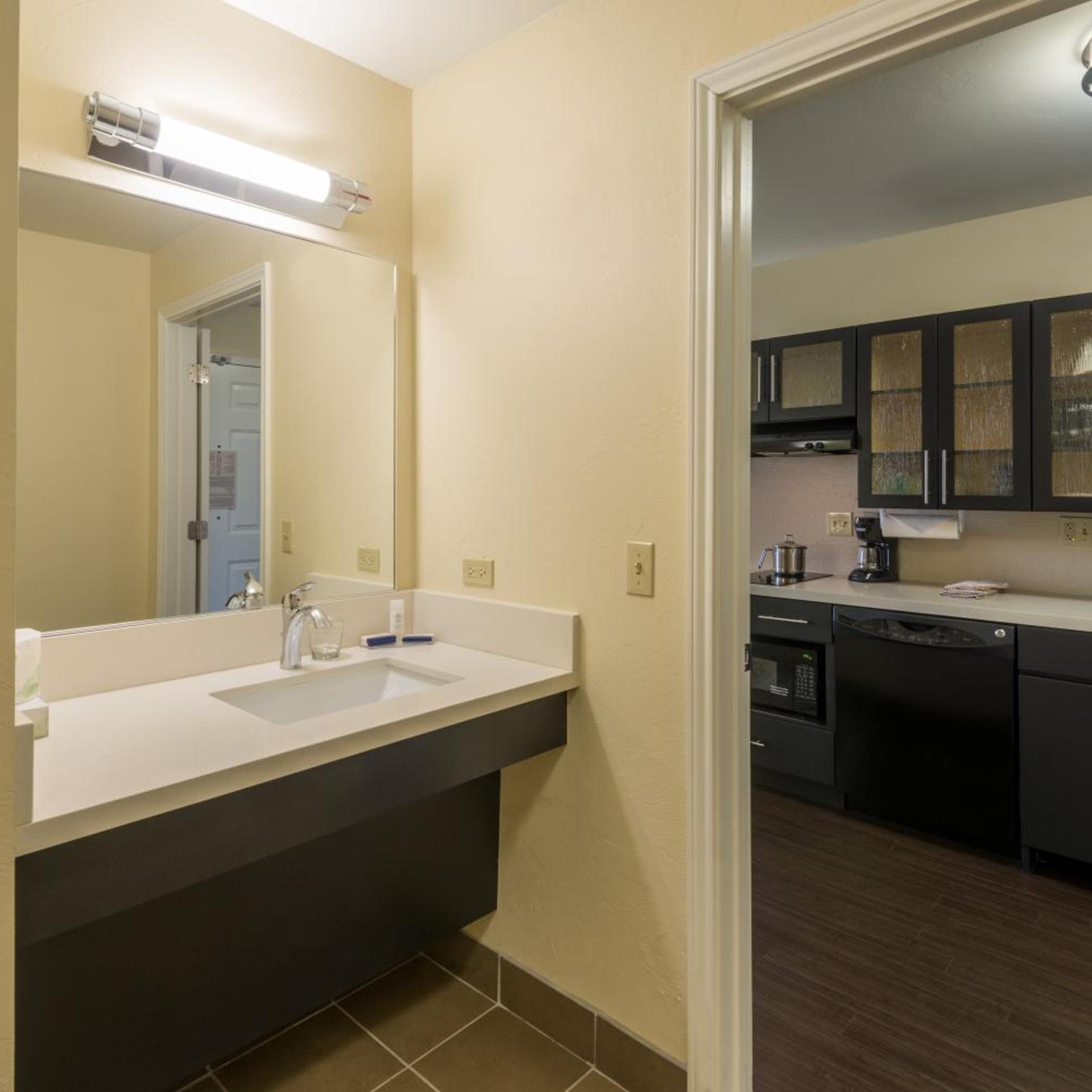 candlewood suites midwest city by ihg