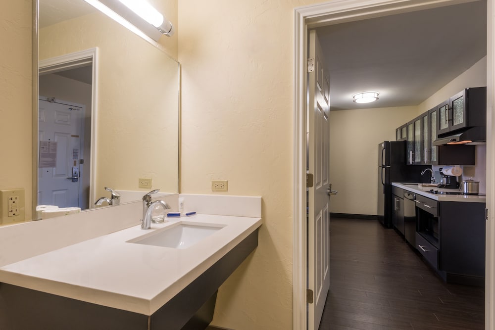 candlewood suites midwest city by ihg