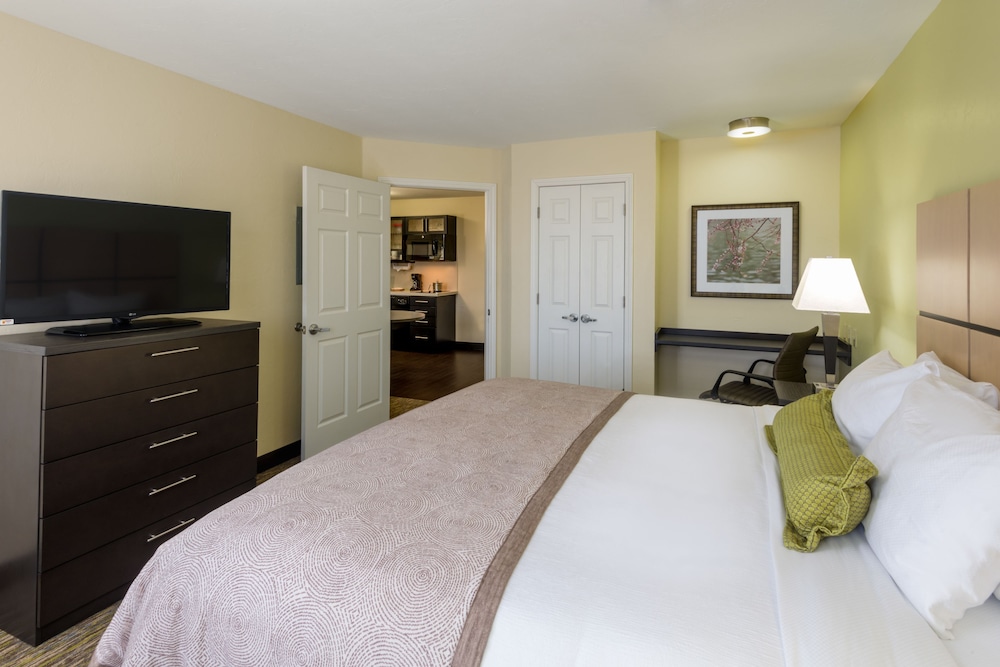 candlewood suites midwest city by ihg