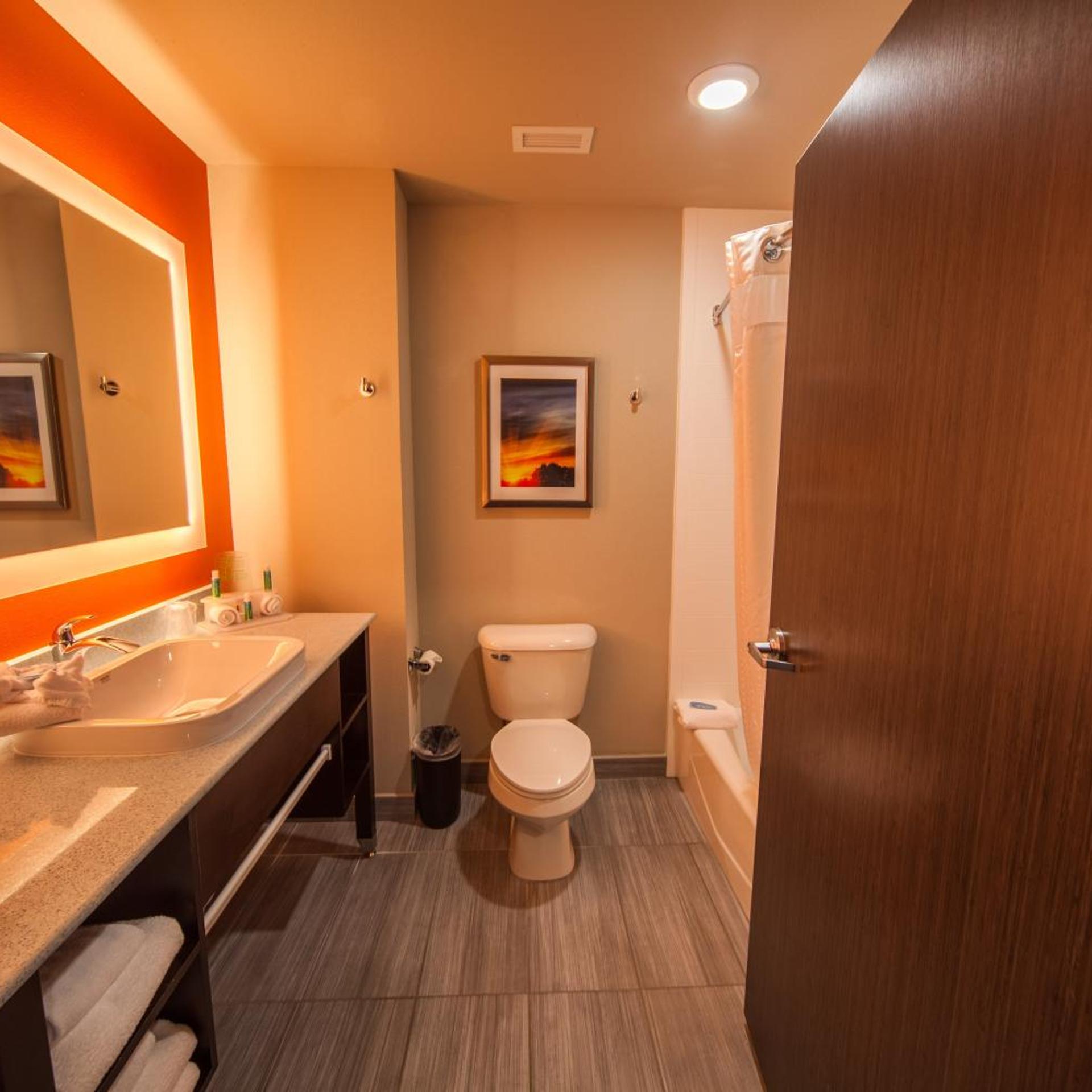 holiday inn express and suites oklahoma city southeast by ihg