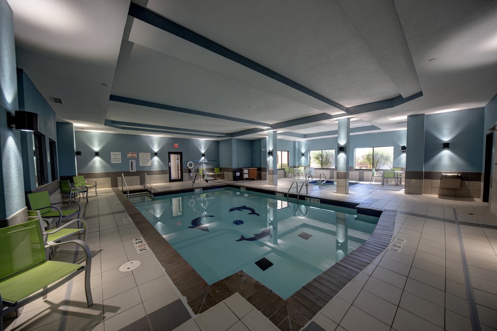 holiday inn express and suites yukon by ihg