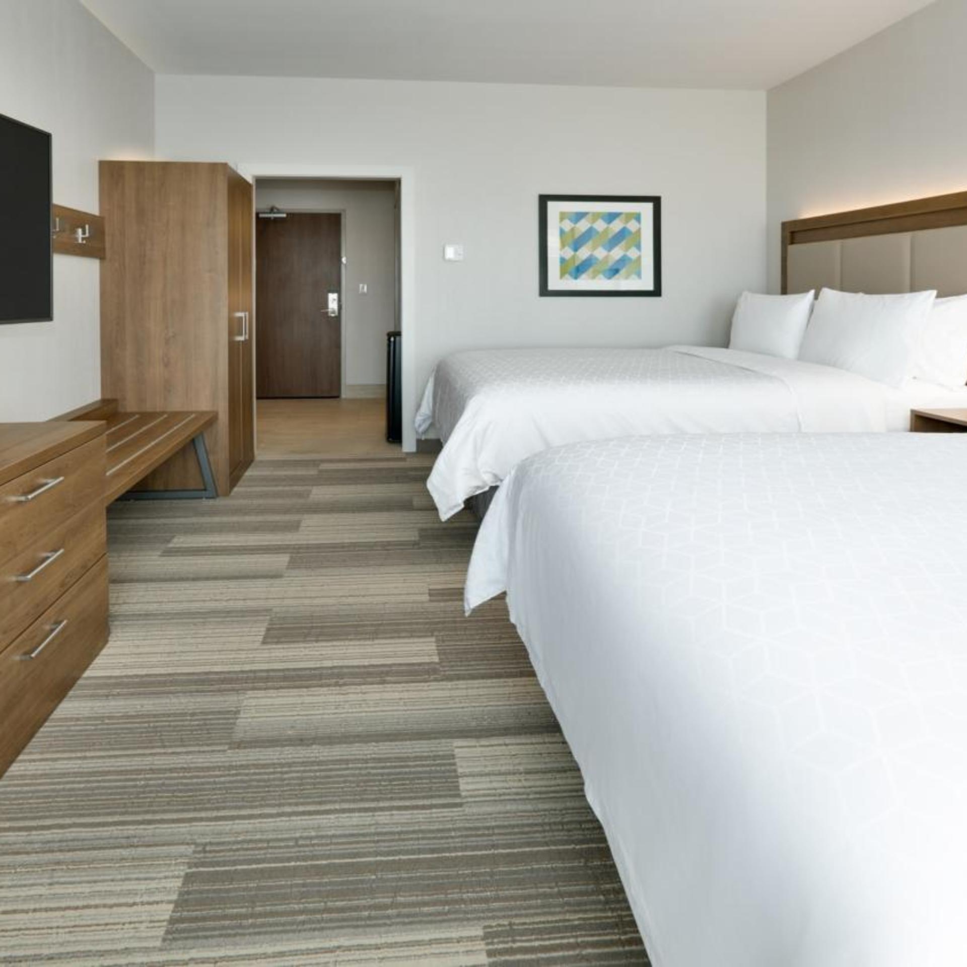 holiday inn express and suites yukon by ihg