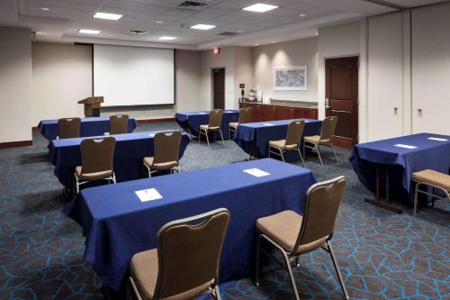 hampton inn and suites oklahoma city bricktown